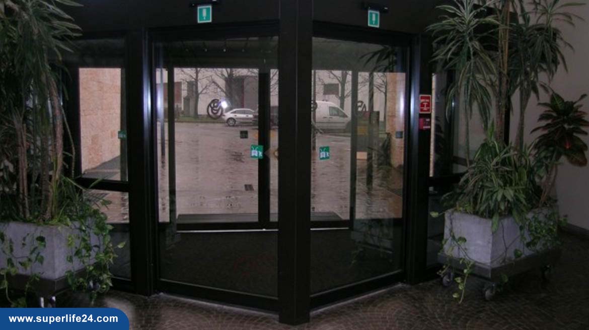 ویژگی های در برقی مثلثی ویژگی های در برقی مثلثی