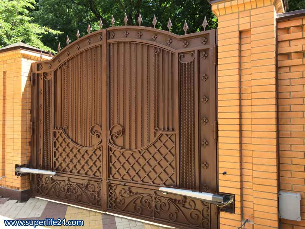 سیستم درب برقی مناسب برای پارکینگ سیستم درب برقی مناسب برای پارکینگ