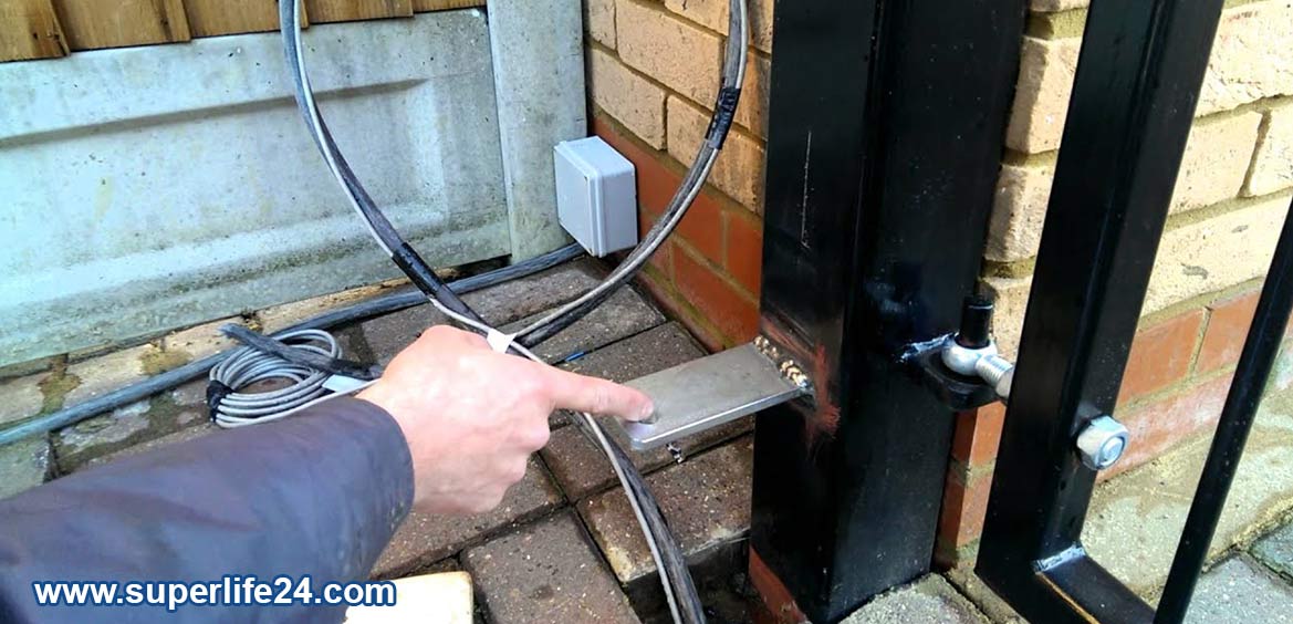 دلیل نیاز به ریست کردن درب برقی دلیل نیاز به ریست کردن درب برقی