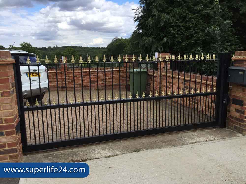 جک ریلی پارکینگ - سوپرلایف جک ریلی پارکینگ - سوپرلایف